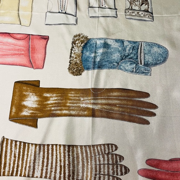 New! Echo Winterthur Museum Collection Silk Scarf Gloves Pattern 35x35 - Picture 8 of 12